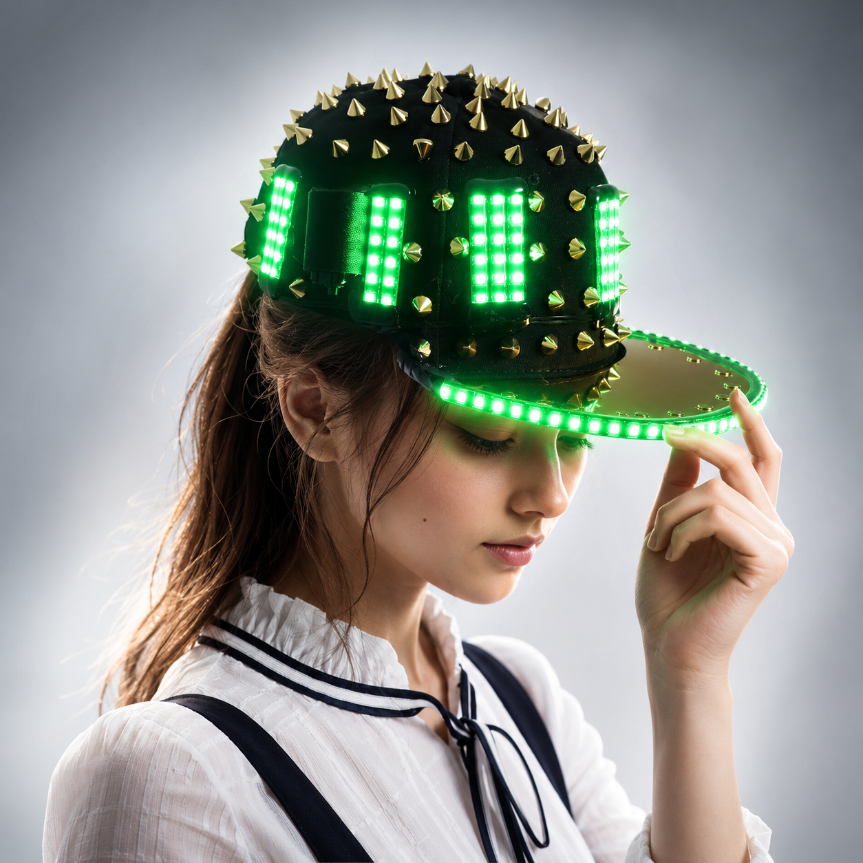 Unisex Punk Hedgehog Rock Rivet Cap Newest Unique Gold Silver Rivet LED Hat Fashion Snapback for Street Hip-hop Rivet man woman