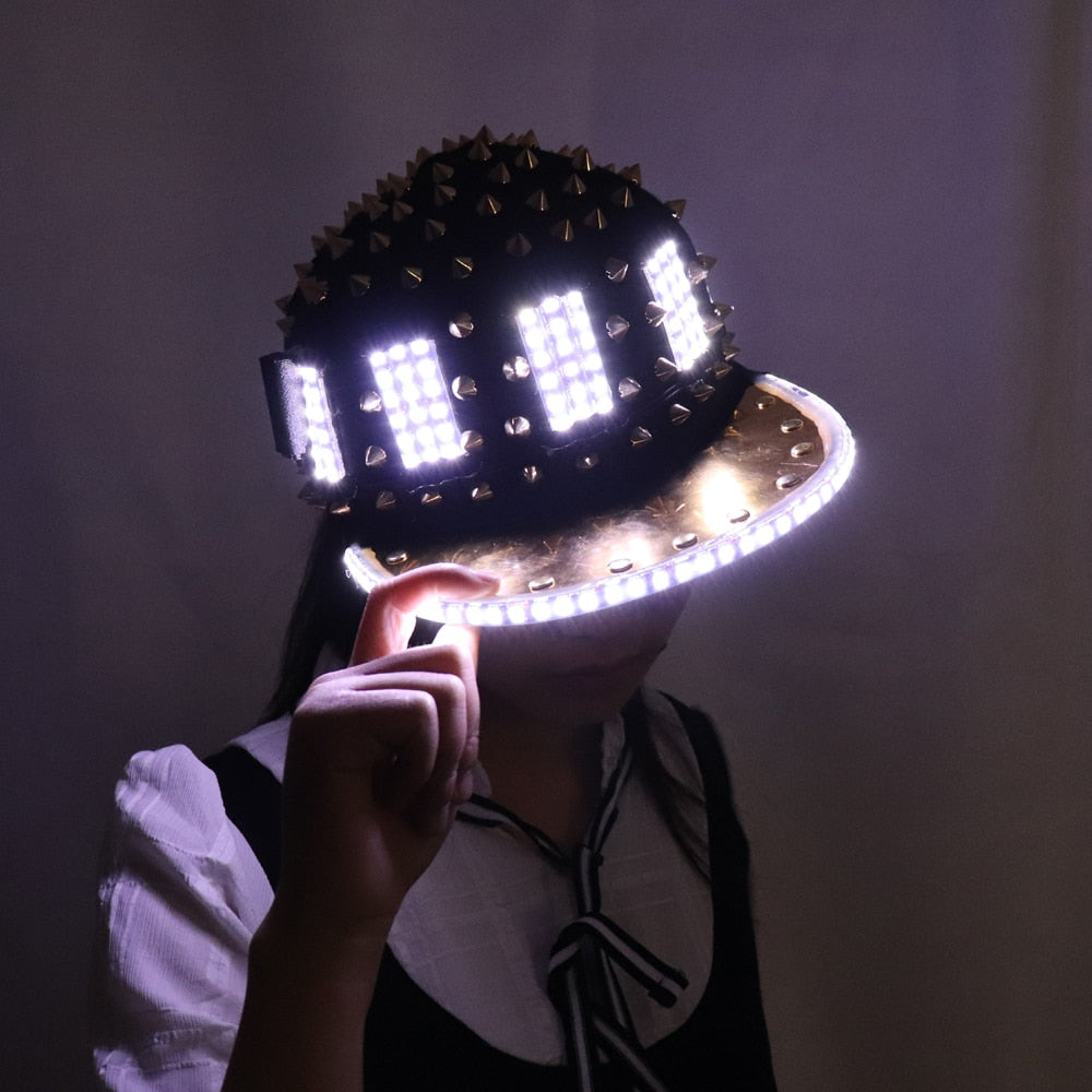 Unisex Punk Hedgehog Rock Rivet Cap Newest Unique Gold Silver Rivet LED Hat Fashion Snapback for Street Hip-hop Rivet man woman