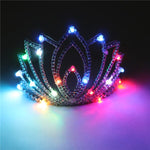 Cargar imagen en el visor de la galería, Baile de salón Trajes de led Corona luminosa Fiesta de bodas Trajes de escenario Cantante Dj Led Sombreros Regalo de San Valentín para niña
